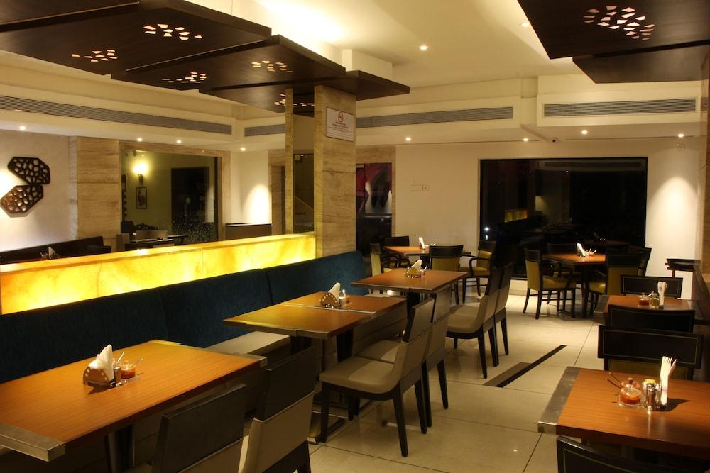 Hotel Fidalgo Pangim Exterior foto